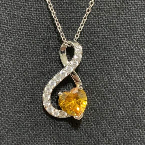 Large Citrine Adorned with Masonite in S925 Stamped Pendant and Chain - Picture 5 of 10